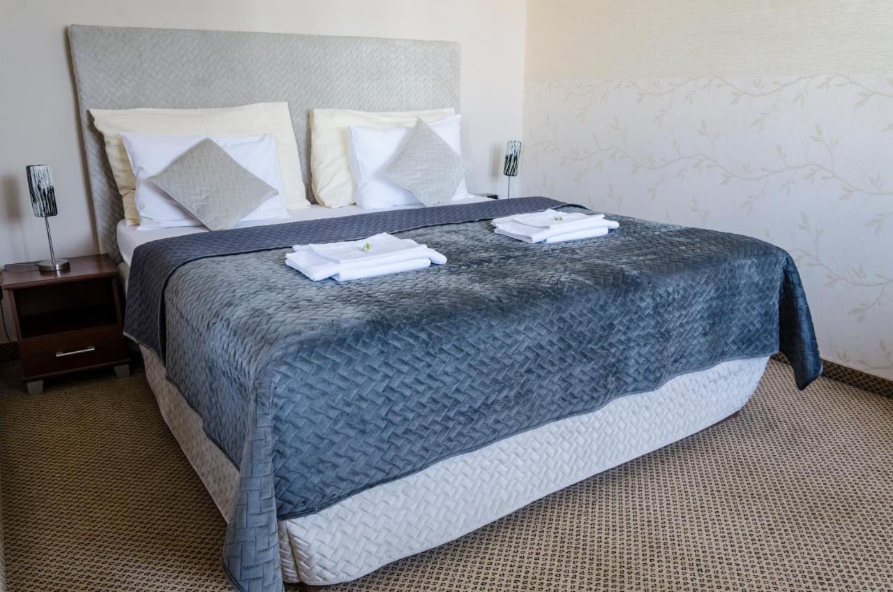 קושיצה Hotel Rokoko מראה חיצוני תמונה