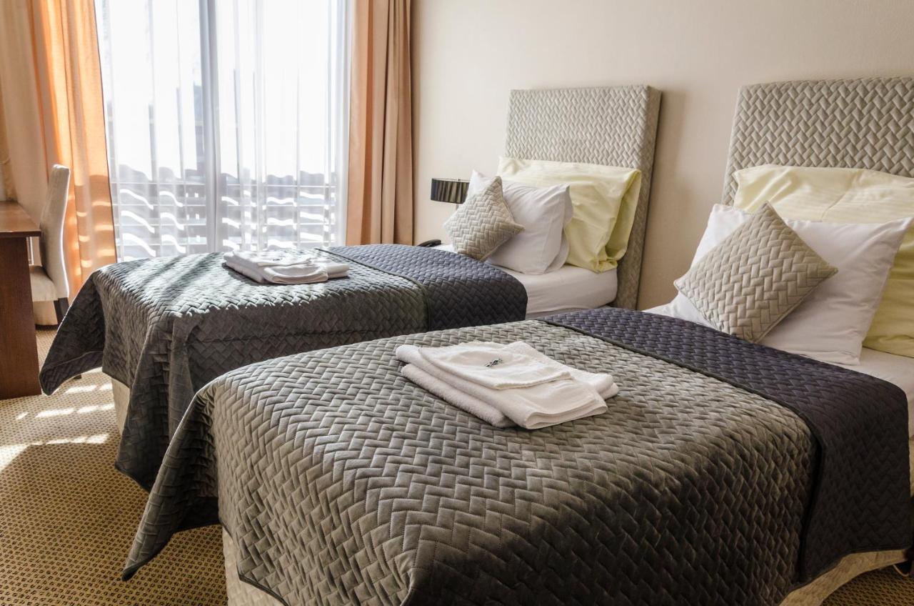 קושיצה Hotel Rokoko מראה חיצוני תמונה