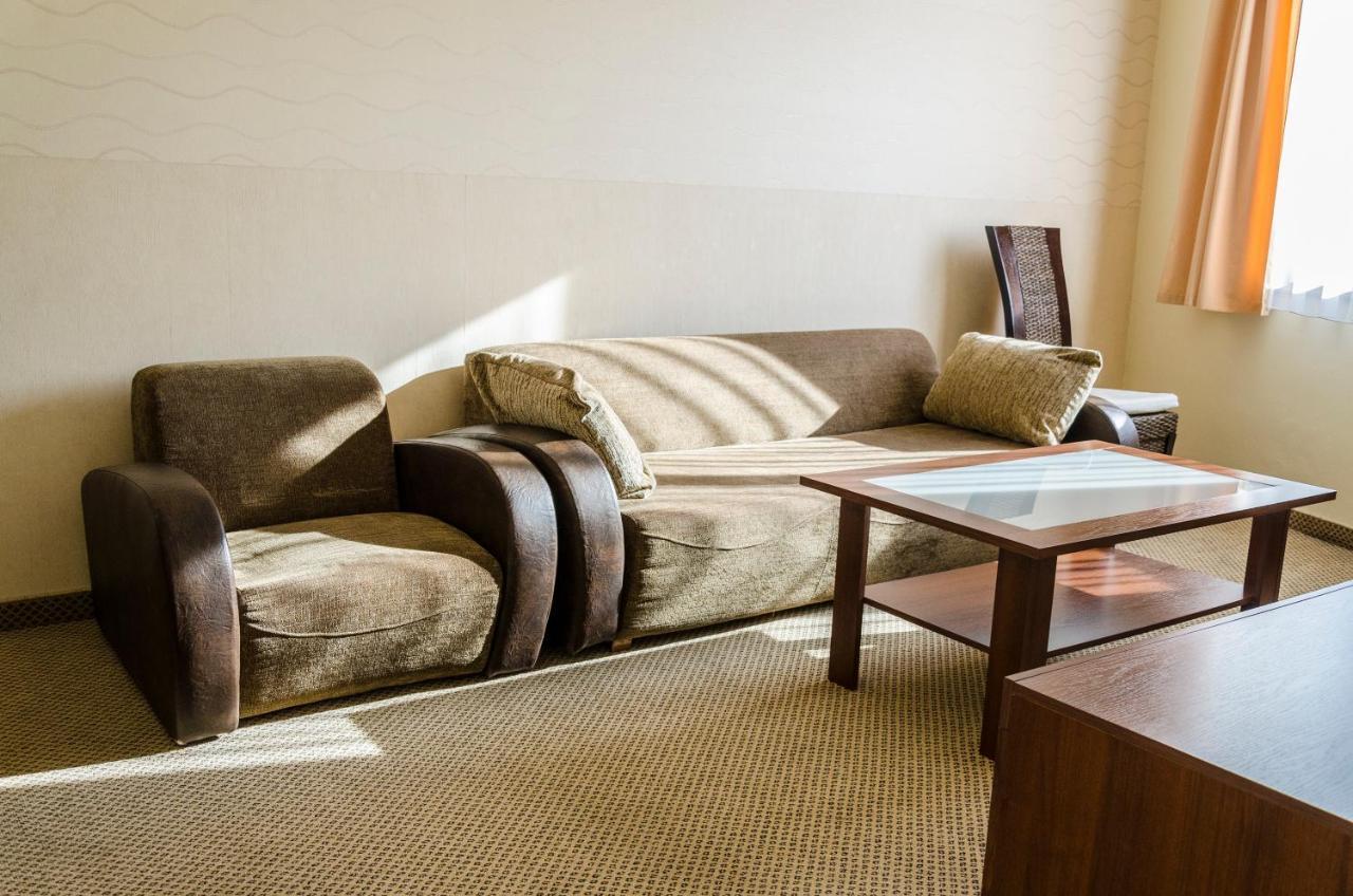קושיצה Hotel Rokoko מראה חיצוני תמונה